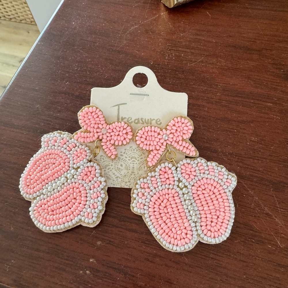 NWT Pink Baby foot and bow earrings
